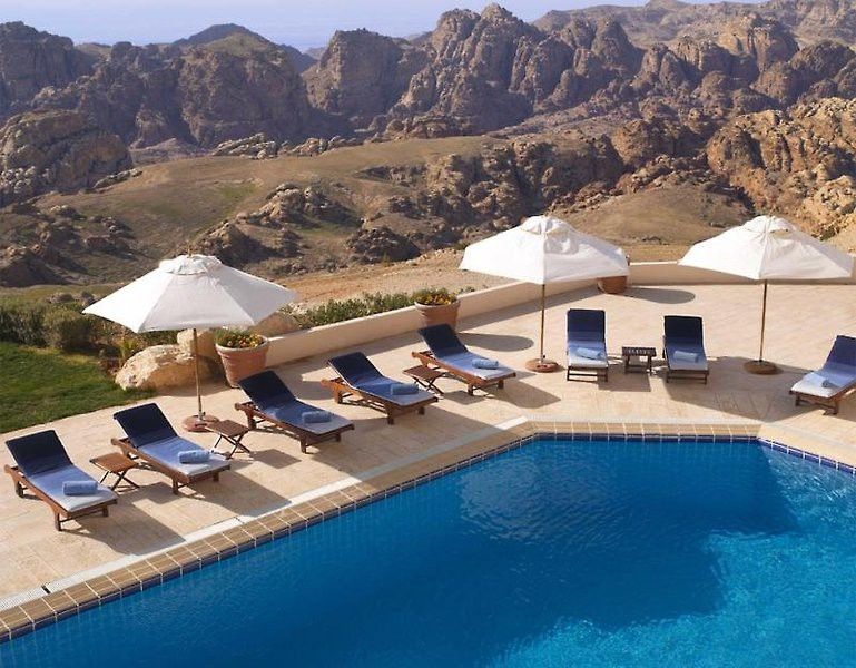 Petra Marriott Hotel Wadi Musa Exteriör bild