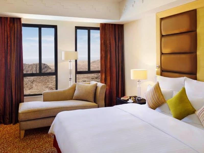 Petra Marriott Hotel Wadi Musa Exteriör bild